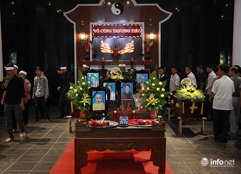 Xót thương đưa tiễn 5 nạn nhân trong đám cháy Hoàng Mai - ảnh 10