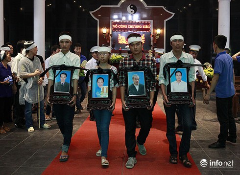 Xót thương đưa tiễn 5 nạn nhân trong đám cháy Hoàng Mai - ảnh 11