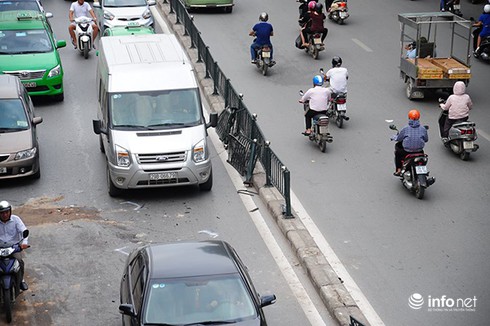 “Xe điên” làm người đi đường ở Thủ đô một phen hoảng loạn - ảnh 1