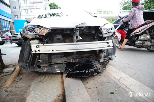“Xe điên” làm người đi đường ở Thủ đô một phen hoảng loạn - ảnh 2