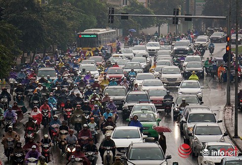 Mỗi ngày vẫn còn 24 người chết, hơn 70 người bị thương do TNGT - ảnh 2