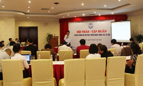 Bộ TT&TT tập huấn truyền thông về phát triển nghề công tác xã hội. - ảnh 1