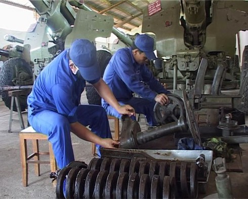 Vào xem kho dự trữ, bảo quản vũ khí của Quân khu 4 - ảnh 9