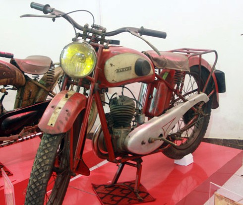 7 'xế' cổ thời Bảo Đại khiến dân chơi HN mê mệt - ảnh 8