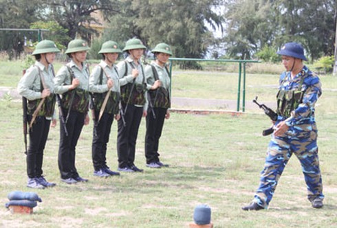 Phụ nữ Trung đoàn tàu ngầm 196: Sáng bắn súng, chiều chăm rau - ảnh 3
