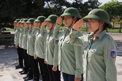 Phụ nữ Trung đoàn tàu ngầm 196: Sáng bắn súng, chiều chăm rau - ảnh 1