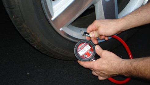 Đổ xăng vào sáng sớm, tiết kiệm đáng kể cho ôtô - ảnh 1