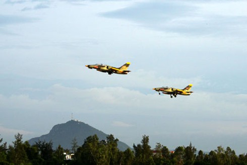 Hình ảnh học viên phi công quân sự huấn luyện trên máy bay L-39 - ảnh 9