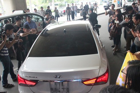 'Trai đẹp trục xuất' không long lanh như ảnh - ảnh 8