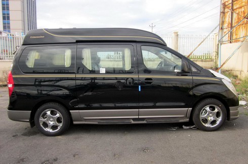 Hyundai Starex - phiên bản Limousine sang trọng có mặt tại VN - ảnh 1