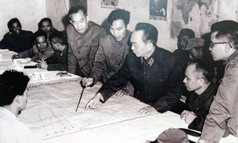 Những hình ảnh lịch sử về Đại tướng Võ Nguyên Giáp - ảnh 8