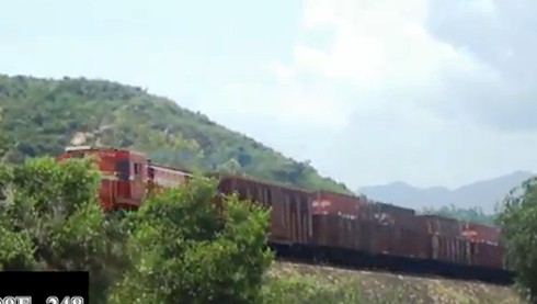 Huy động 16 toa tàu chở thiết bị phục vụ tang lễ Đại tướng - ảnh 1