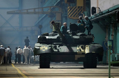 Phân tích sức mạnh xe tăng “Thú ăn thịt” T-84U sắp về Thái Lan - ảnh 1