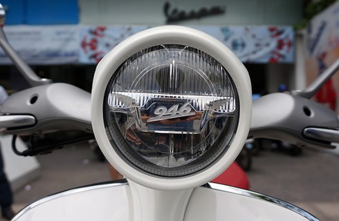 50 chiếc Vespa 946 giá 380 triệu đã đến tay khách hàng Việt - ảnh 2