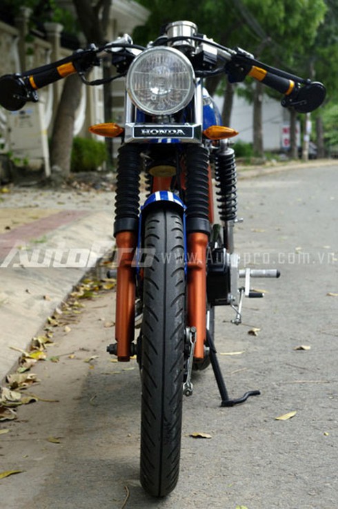Dân chơi Sài thành độ Honda 67 thành xe café racer 1