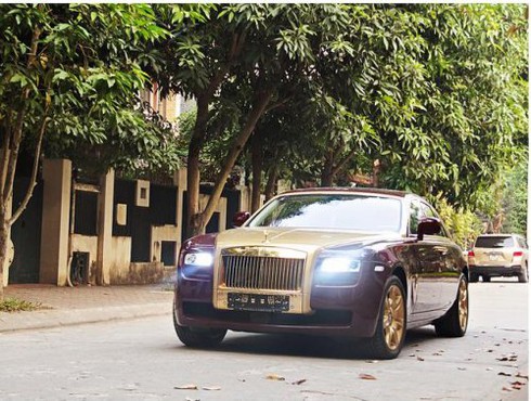 Soi xe mạ vàng của sếp Rolls-Royce Việt Nam 4