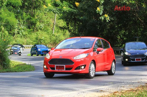 Fiesta có hai màu mới là đỏ và xanh nước biển