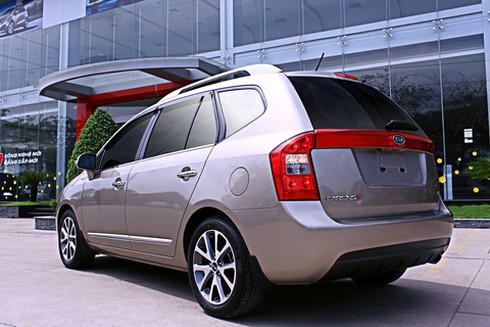 Kia Carens S2014 bản nâng cấp ra mắt giá 619 triệu - ảnh 4