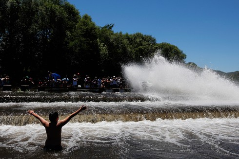 Những hình ảnh đẹp nhất cuộc đua Dakar Rally 2014 - ảnh 22