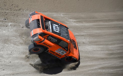 Những hình ảnh đẹp nhất cuộc đua Dakar Rally 2014 - ảnh 29