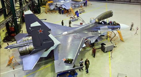 Bên trong nhà máy sản xuất tiêm kích Su-30SM - ảnh 1