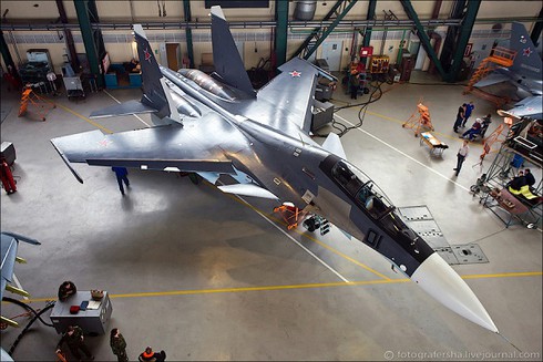 Bên trong nhà máy sản xuất tiêm kích Su-30SM - ảnh 9