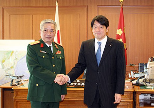 Thứ trưởng Quốc phòng Việt - Nhật họp bàn hợp tác về an ninh - ảnh 1