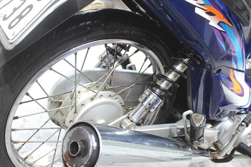 Rửa xe máy tự động