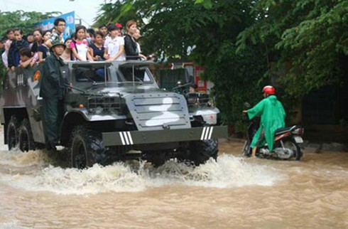 Hoàn thiện nâng cấp xe bọc thép BTR-152 trong quân đội VN - ảnh 8