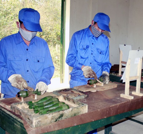 Qui trình bảo dưỡng đạn pháo trong quân đội Việt Nam - ảnh 4