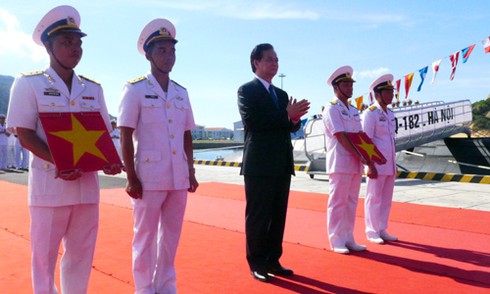 Thuyền trưởng Tàu ngầm HQ-182, 183 nhận nhiệm vụ trước Thủ tướng - ảnh 2