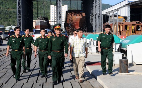 Thượng tướng Nguyễn Thành Cung kiểm tra Bộ tư lệnh Vùng 3 Hải quân - ảnh 1