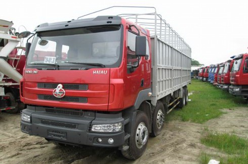 Xe tải Trung Quốc: tiền mất, tật mang - ảnh 1