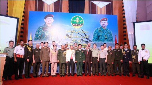 Quân đội VN chúc mừng quân đội Brunei nhân ngày thành lập lực lượng - ảnh 2
