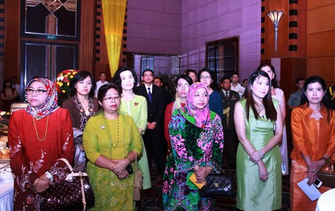 Quân đội VN chúc mừng quân đội Brunei nhân ngày thành lập lực lượng - ảnh 8