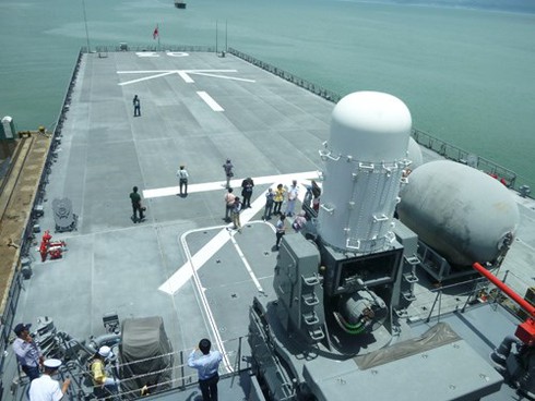 Thành viên Tàu đổ bộ Nhật Bản tham gia Hội thảo quân y tại Đà Nẵng - ảnh 2