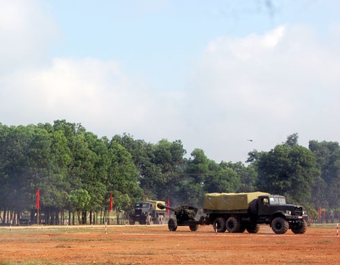 Khai mạc hội thi đại đội pháo binh - tên lửa huấn luyện giỏi năm 2014 - ảnh 1