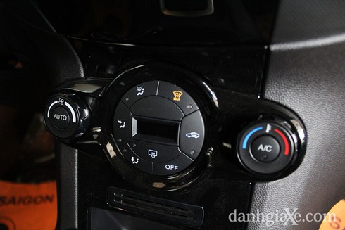 Đánh giá chi tiết Ford Fiesta 2014 - ảnh 14