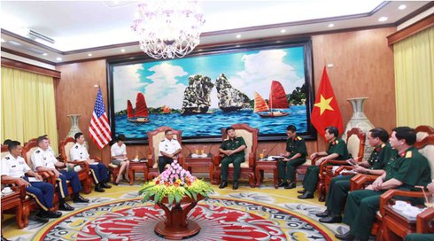 Tướng Lục quân Thái Bình Dương Mỹ ủng hộ Việt Nam bảo vệ chủ quyền - ảnh 1