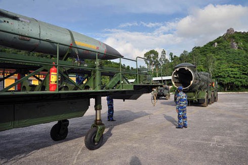 Lữ đoàn tên lửa đất đối hải 679 huấn luyện chuyển trạng thái SSCĐ - ảnh 1