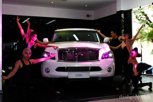 Xe sang Infiniti khai trương showroom đầu tiên tại Việt Nam - ảnh 1