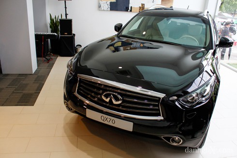 Xe sang Infiniti khai trương showroom đầu tiên tại Việt Nam - ảnh 4