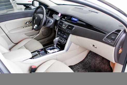 Đánh giá chi tiết xe Renault Latitude - đối thủ Honda Accord - ảnh 41