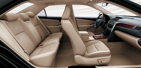 Chọn Camry hay Mazda 6 - Kẻ tám lạng người nửa cân - ảnh 6