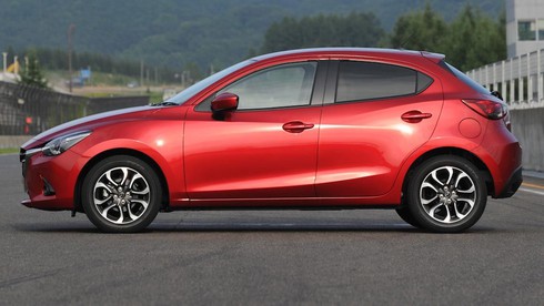 Chi tiết Mazda2 2015 sắp bán ra thị trường Việt Nam - ảnh 5