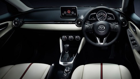 Chi tiết Mazda2 2015 sắp bán ra thị trường Việt Nam - ảnh 3