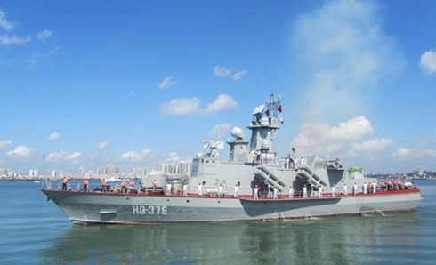 Thượng tướng Nguyễn Chí Vịnh kiểm tra đóng tàu tên lửa tấn công nhanh - ảnh 1