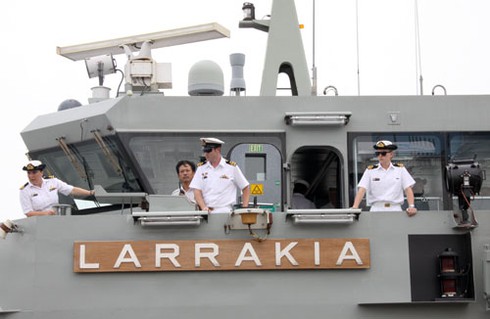 Cận cảnh tàu chiến Hải quân Hoàng gia Australia thăm TP.HCM - ảnh 3