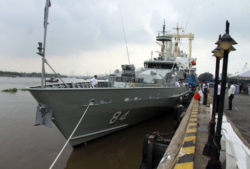 Cận cảnh tàu chiến Hải quân Hoàng gia Australia thăm TP.HCM - ảnh 2