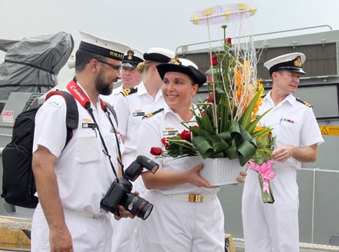 Cận cảnh tàu chiến Hải quân Hoàng gia Australia thăm TP.HCM - ảnh 7